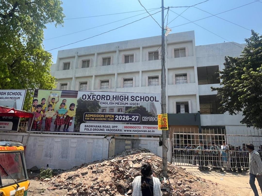 Oxford High School building, Bagikhana Road, Vadodara