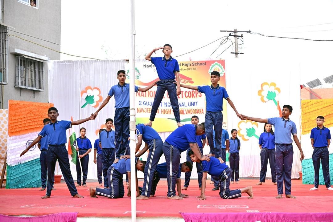NCC human pyramid display
